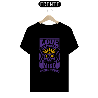 Nome do produto Camiseta Quality Unissex Love is a State of Mind – Arte Psicodélica com Caveira | OxVibe Streetwear