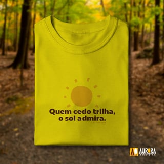Nome do produto Camiseta Infantil (2 a 8) - Quem Cedo Trilha