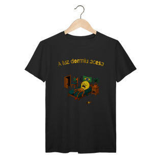Nome do produtoCamiseta A luz dormiu acesa