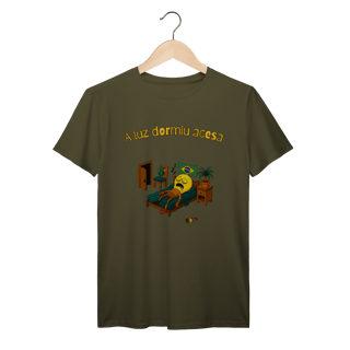 Nome do produtoCamiseta A luz dormiu acesa
