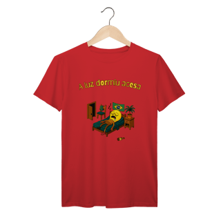 Nome do produtoCamiseta A luz dormiu acesa