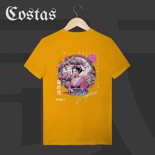 Nome do produto Camiseta T-Shirt - Geisha no Sakura | Arte nas costas