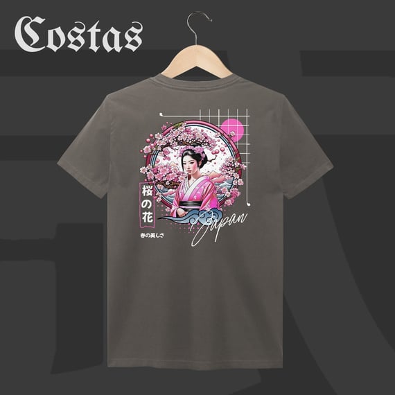 Camiseta Estonada - Geisha no Sakura | Arte nas costas