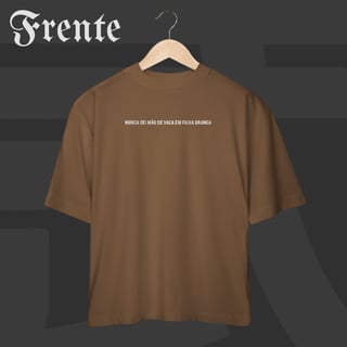 Nome do produto Camiseta Oversized - Nunca dei mão de vaca | Arte no peito