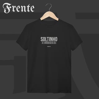 Nome do produto Camiseta T-Shirt - Soltinho | Arte no peito