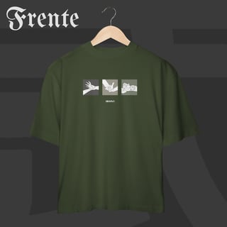 Nome do produto Camiseta Oversized - Mão de vaca | Arte no peito