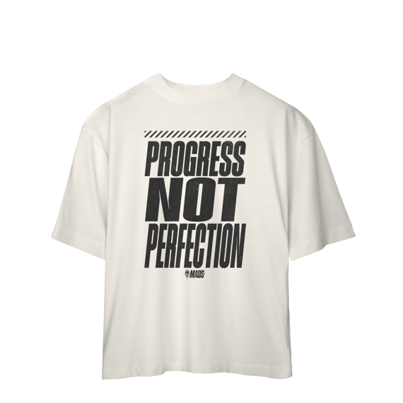 Camiseta Oversized MADS - Progress Not Perfection