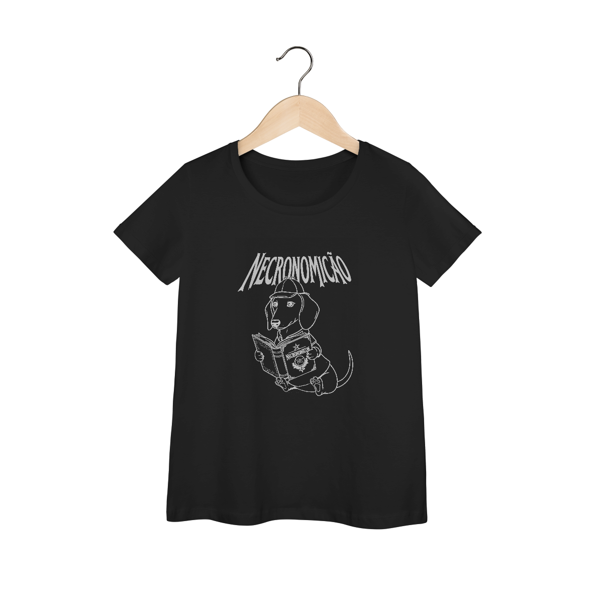 Nome do produto: Camiseta Feminina Baby Long Prime - Necronomicão O Cão Salsicha Arcano