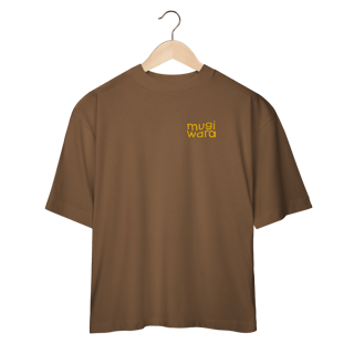 Nome do produtoCamiseta Oversized Gato Chapéu de Palha: A Aventura Felina Começa!