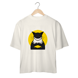 Nome do produtoCamiseta Oversized Bat-Gato: O Herói Felino da Noite - Moda Geek