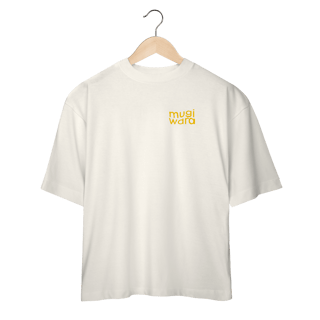 Nome do produtoCamiseta Oversized Gato Chapéu de Palha: A Aventura Felina Começa!