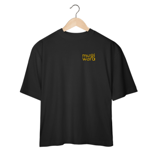 Nome do produtoCamiseta Oversized Gato Chapéu de Palha: A Aventura Felina Começa!
