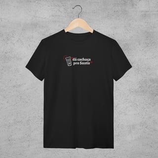 Nome do produto Camiseta - Dá cachaça pro Santo