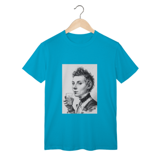 Nome do produto Woman Drinks - T shirt Classic