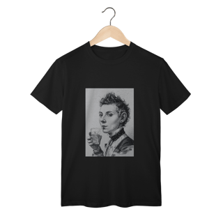 Nome do produto Woman Drinks - T shirt Classic