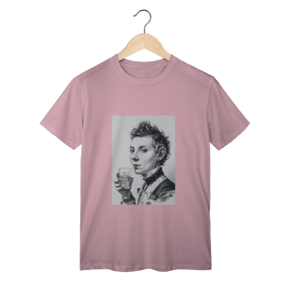Nome do produto Woman Drinks - T shirt Classic