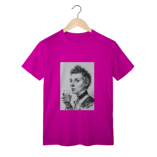 Nome do produto Woman Drinks - T shirt Classic