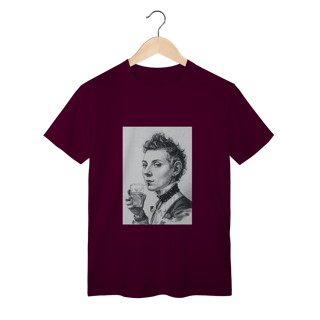 Nome do produto Woman Drinks - T shirt Classic