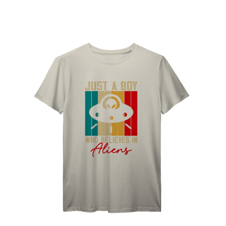 Nome do produto Camiseta T-Shirt Prime Just a boy Who Believes in Alien Clássic