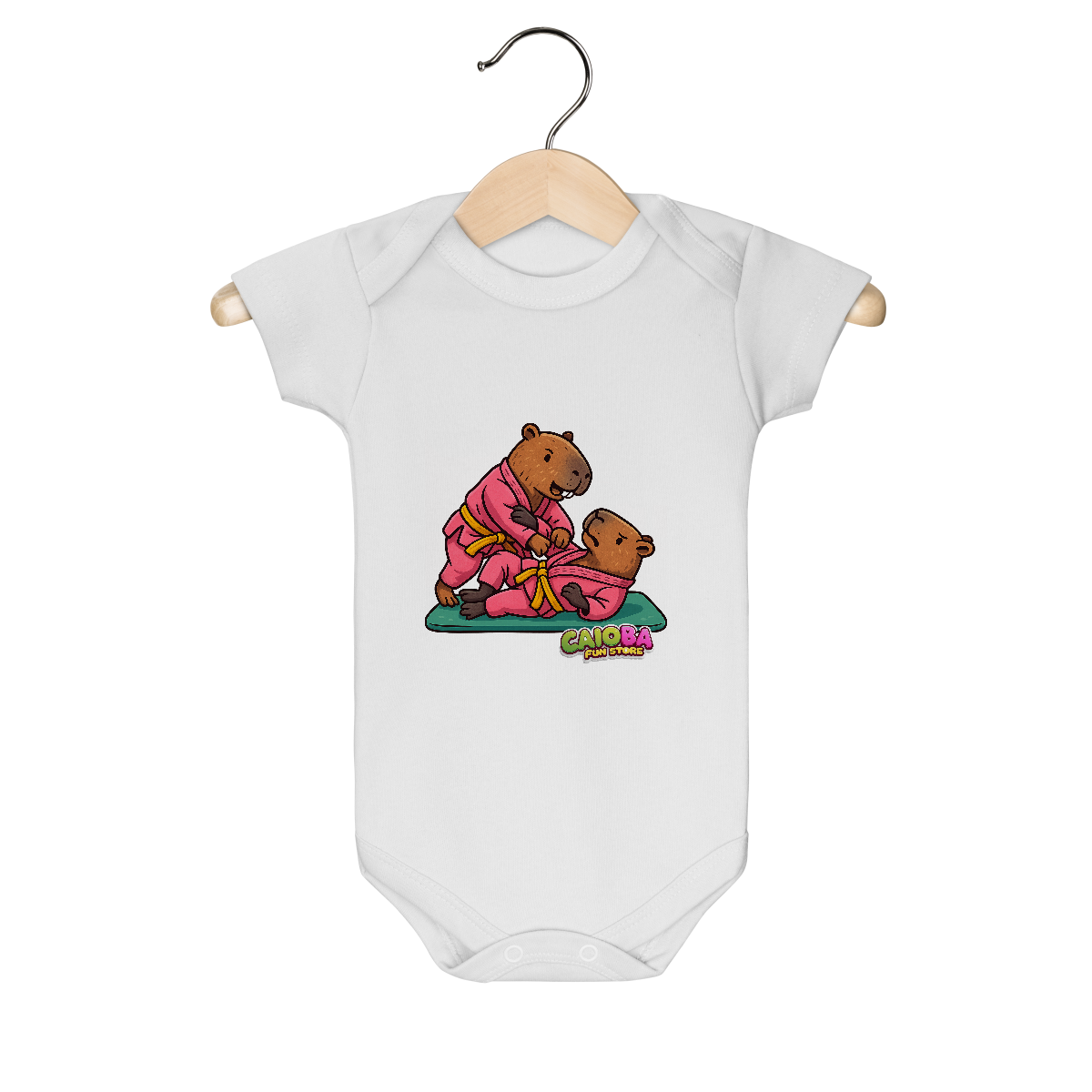 Nome do produto: Body Infantil Capivara Lutando Jiu-Jitsu menina