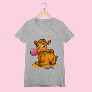 Nome do produto Camiseta Baby Long Feminina Camelo – 100% Algodão | Coleção Reino Animal do Caioba