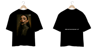 Nome do produto Camiseta Oversized — “Carne e Silêncio PT1”