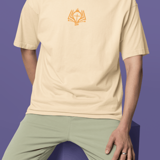 Nome do produto Camiseta Oversized Lisa+Marca Amarelo/Frente