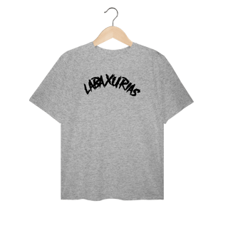 Nome do produto Camiseta Plus Size Logo Labaxurias Grande Centralizado