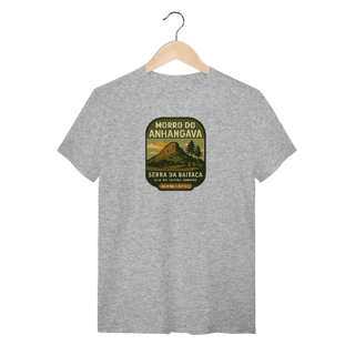 Nome do produto Camiseta Anhangava Quatro Barras - Aventura, Tradição e Identidade Paranaense