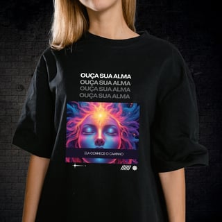 Camiseta Preta Oversized/ Sem estampa nas costas- Ousa sua alma