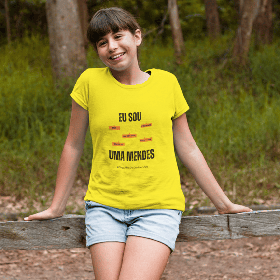 Camiseta Feminina Infanto-Juvenil Eu Sou uma Mendes – Nome Que Representa (Quality Infantil - 10 a 14anos)