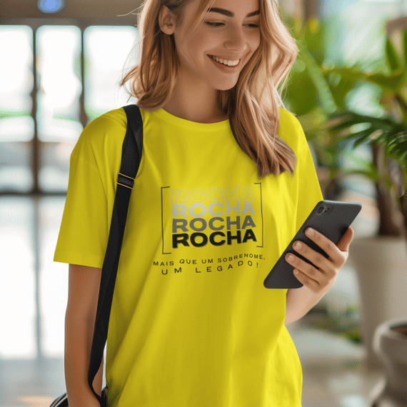 Camiseta Unissex “Rocha, Mais que um Sobrenome, um Legado!” – Vista o Legado (Malha Quality)