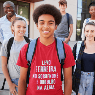 Camiseta Unissex Infanto-Juvenil Ferreira no Nome, Orgulho na Alma (Malha Quality)