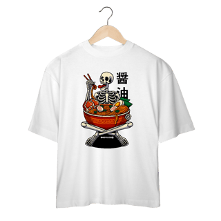 Camiseta Over Skull Lamen (Frente)