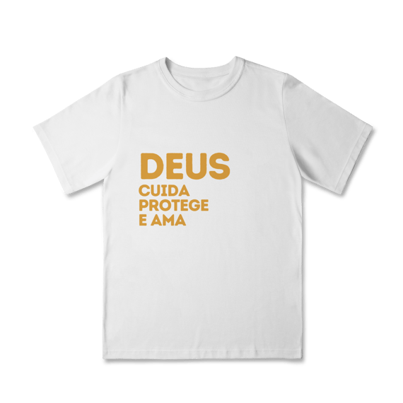  Camiseta Classic Infantil - Deus cuida, protege e ama