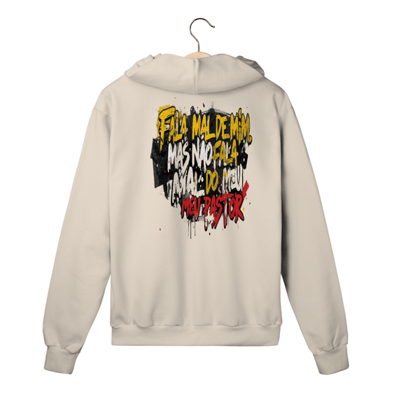 Moletom “Fala mal de mim, mas não fala mal do meu pastor”