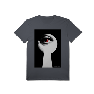 Nome do produtoSaints and Sinners – Onde o preto e branco revela o vermelho do desejo.