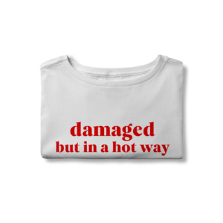 Nome do produto damaged but in a hot way (cropped)