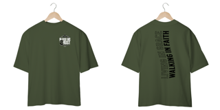 Nome do produto T-Shirt Oversized Unissex - In god is Trust