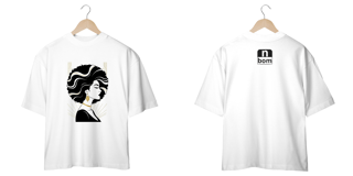 Camiseta Oversized Feminina Negro Bom – Liberdade, Estilo e Identidade