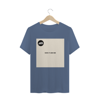 Nome do produto T-SHIRT ESTONADA - ARCTIC MONKEYS SUCK IT AND SEE