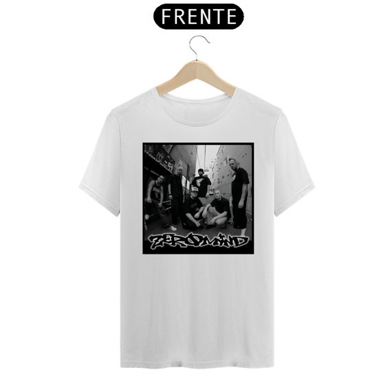 Camiseta Básica - While She Sleep