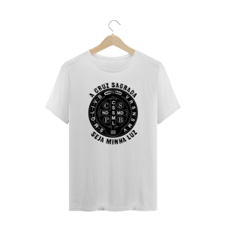 Nome do produto Camiseta Plus Size Cruz / Medalha de São Bento