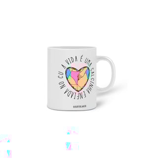Nome do produto Caneca a vida é uma calcinha 