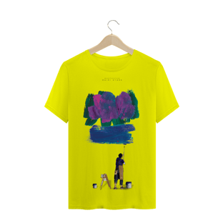 Nome do produtoMan Holding Paint Roller | Exclusive