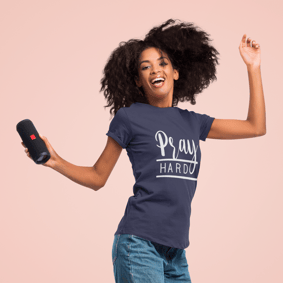 Camiseta Femina Pray Hard