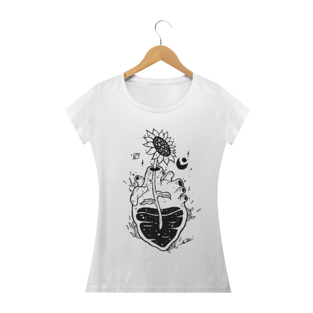 Nome do produto: Camisa coração e girassol