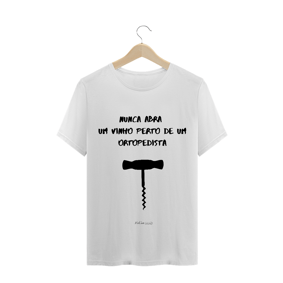 Camiseta abridor de vinho