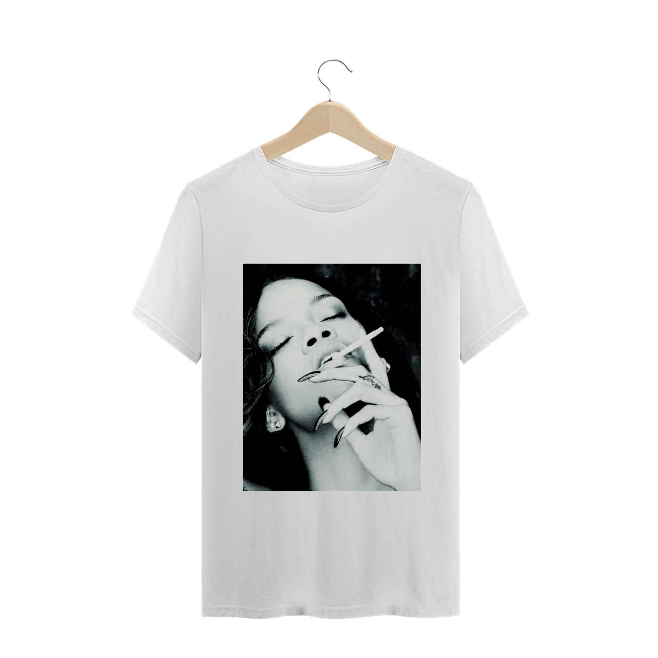 T-SHIRT - Rihanna