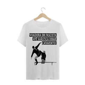 Camisa Voadora em fascista